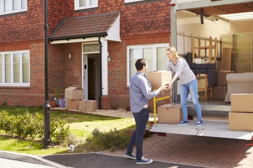 Efficient unpacking solutions by experts